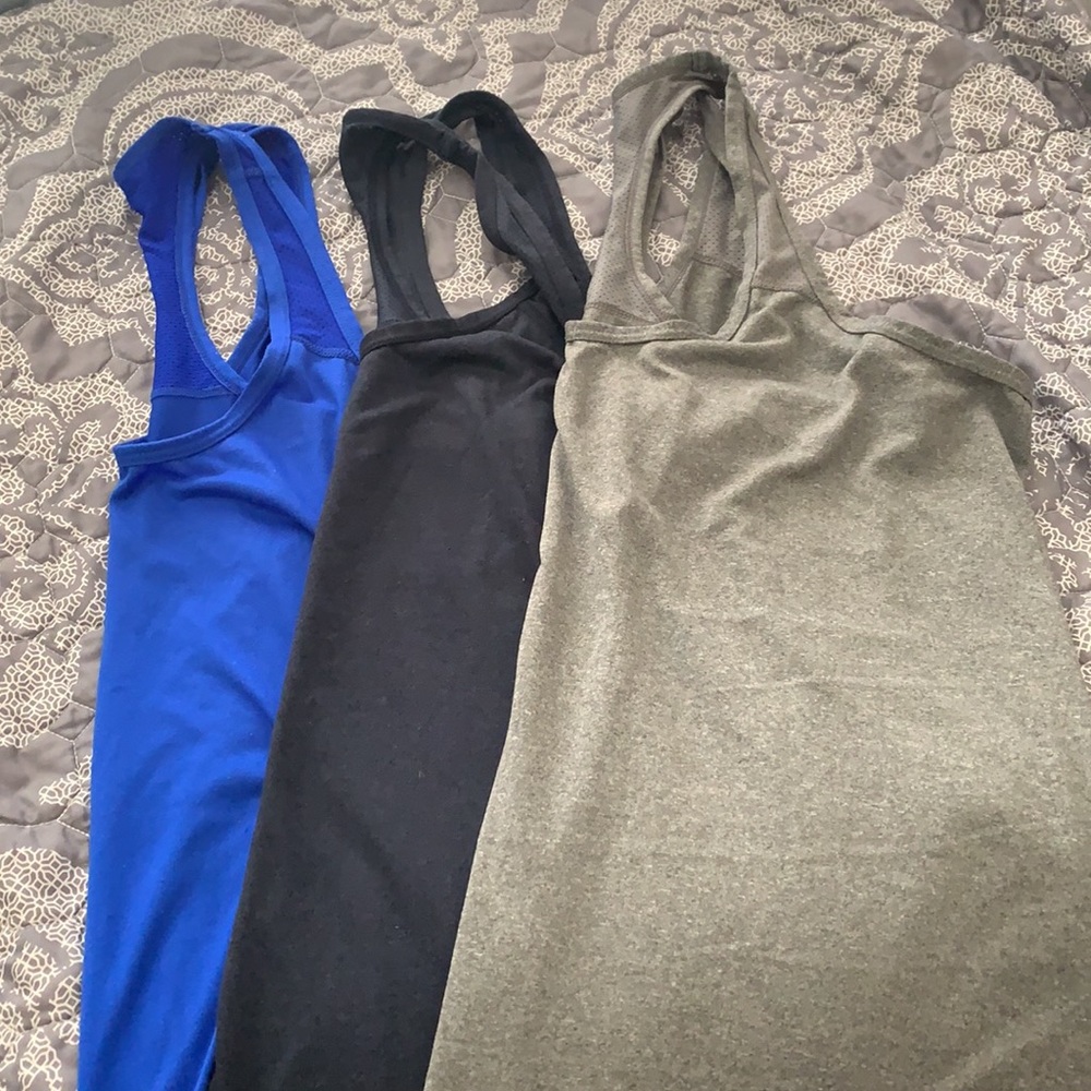 Lot of 3 Xersion Athletic Tank Tops Size M